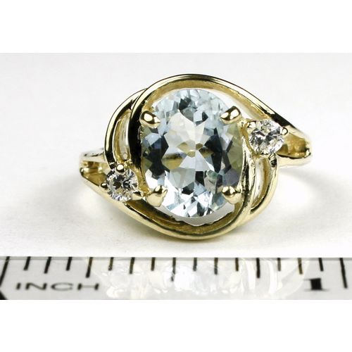 Aquamarine, 10KY Gold Ring, R021