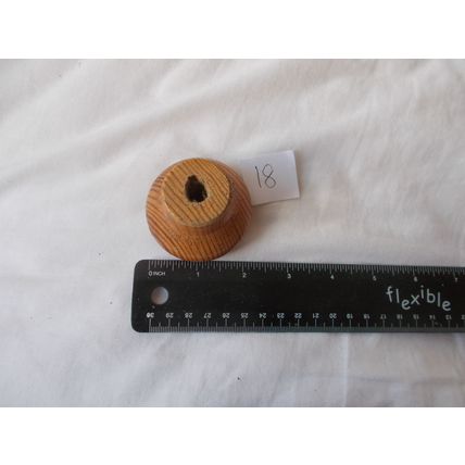 DOOR KNOBS WOODEN ( 7) (09/01) # # x 1