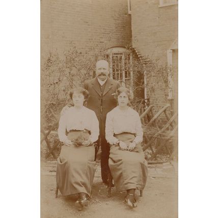 Un Glamour -ous Sisters Maybe Twins Identical Fashion Old Postcard
