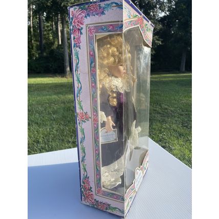 NIB VTG Brass Key Victorian Collection Limited Edition Genuine Porcelain Doll