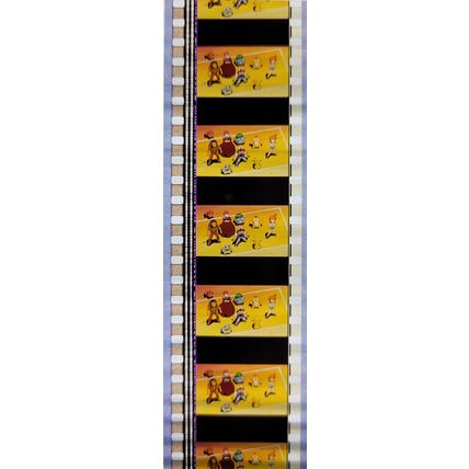 Pokemon . Pk TSR - B056d . 1 STRIP OF 5 - 35MM FILM CELLS