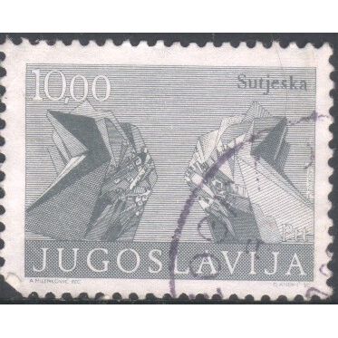 Yugoslavia 1974 - SG1584 - 10d - Sutjeska Monument - used
