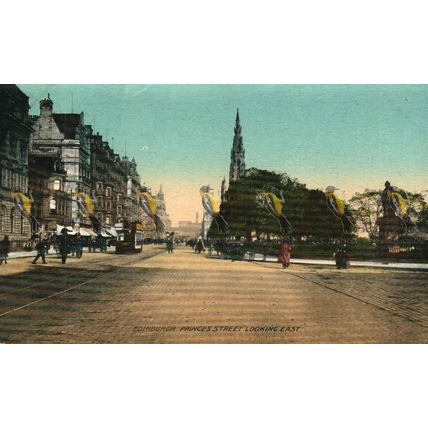 Edinburgh, Princes Street Looking East, 51120 Postcard 1910/20s