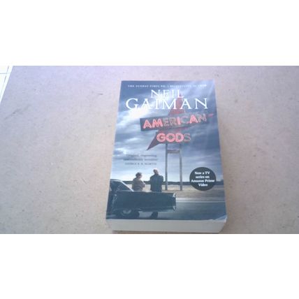 AMERICAN GODS. Neil Gaiman (TV Tie-In Paperback) 2015