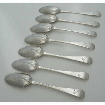 Seven 7" Queen Anne Silver Dessert Spoons, London 1708, Isaac Davenport, 295g.