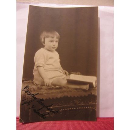DOROTHY HAYHURST aged 1 year 7 months antique portrait b/w photograph postcard /