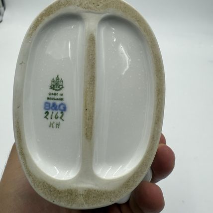 Bing & Grondahl Porcelain Denmark Figurine Boy Kissing Girl #2162 Vintage