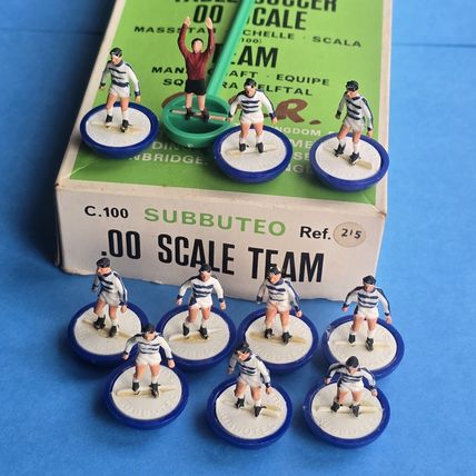Subbuteo HW TEAM QPR COMPLETE SET Number 215 QUEENS PARK RANGERS QPR