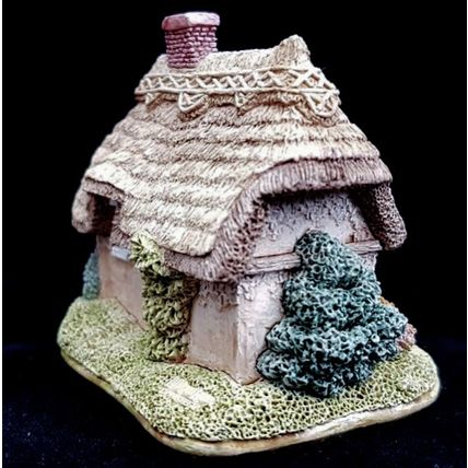 Lilliput Lane Wash Day Cottage Thatched Collectable Vintage Ornament