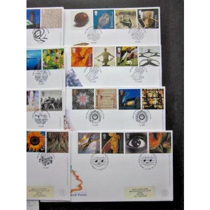 2000 A YEAR GROUP OF TWELVE COMMEMORATIVE F.D.I. POSTMARKED COVERS. (C) #01274