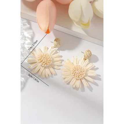 White Boho Raffia Crochet Sunflower Dangle Earrings