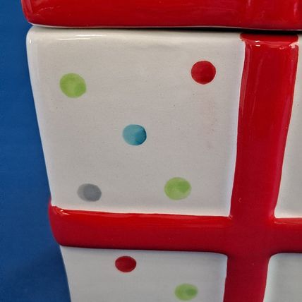 Christmas PRESENT Gift COOKIE JAR Canister Candy Bowl Polka Dot 6 3/4" Ceramic