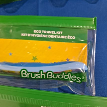 New Lot 6 CRAYOLA TOOTHBRUSH SET Brush Buddies Rinsing Cup Cap & Xtra Travel Kit