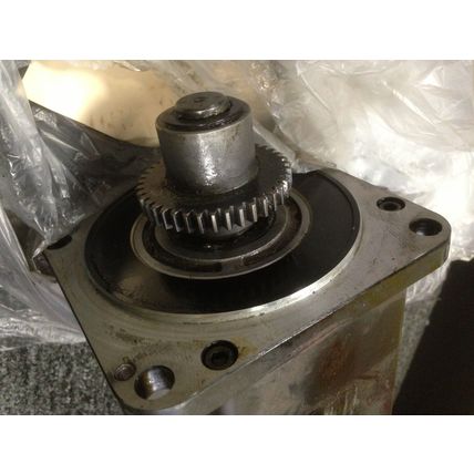 SANYO DENKI P60B13150HCX23 SERVO MOTOR, 2.1 KW, 3000 RPM (Connect damaged),TG