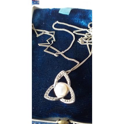 Vintage 1970-s Sterling Silver Beautiful Celtic Cultured Pearl Necklace on Chain