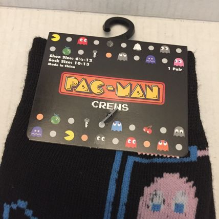 NEW Pac Man Unisex Crew Socks Size 10-13