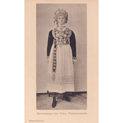 Brudedrakt Fra Fana Nordnorland Norway Bergens Statue Postcard