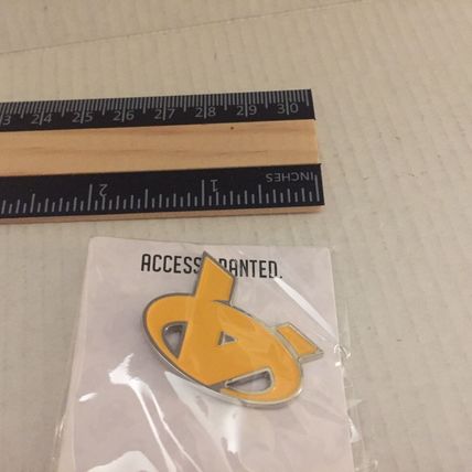 NEW Overstreet Access 1.5'' Promotional Pin