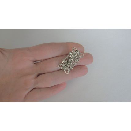 Small silver metal filigree alligator hair pin clip barrette for fine thin hair