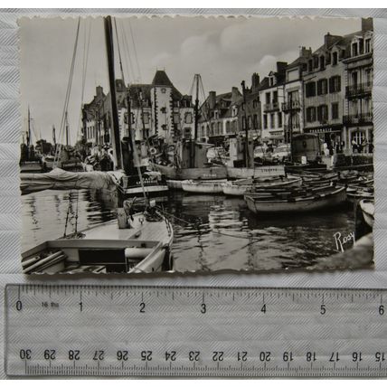 vintage postcard Le Croisic Port