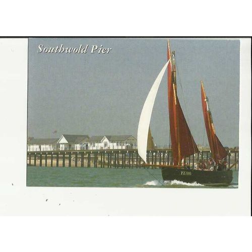 Suffolk SOUTHWOLD Pier Postcard by Salmon (2-31-02-33)