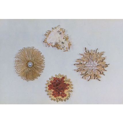 1960s Gold Brooches Baroque Pearl Jewellery Diamonds Postcard