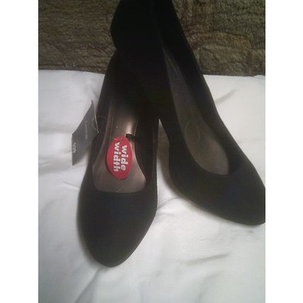George Abigail black velvet dress shoes heeled size 7.5 new