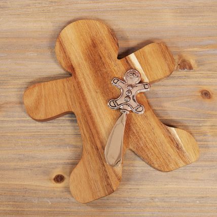 Gingerbreadman Wooden Cheese Board with Matching Cheese Cutter Kitchen Gift