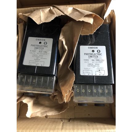 OMRON OA-10L-30 & OA-10D-30 PHOTOELECTRIC 110/220VAC,0A-10L-30,0A-10D-30,BB