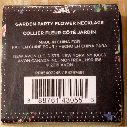 Avon 2019 Garden Party Flower Necklace Gold Tone Floral Pendant Spring NIB