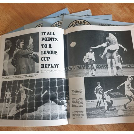 X 5 Manchester City Vintage Football Programmes.