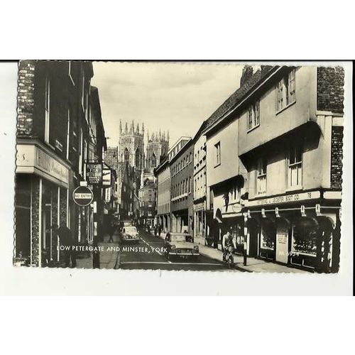 YORK Low Petergate Postcard by Valentine (M 6954)