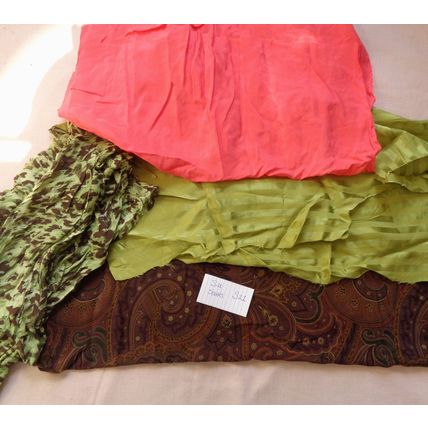 S21 100% Silk Scrap Fabric Lot Material Reclaimed clothing over 3 oz Crafting