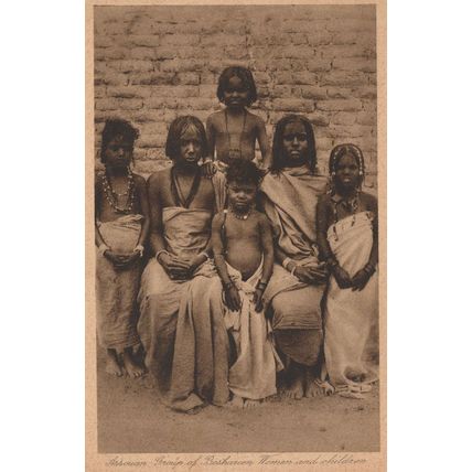Assouan Aswan Group of Beshareen Children Egyptian Old Postcard