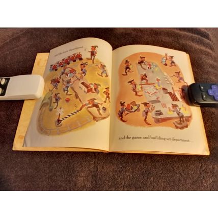 Little Golden Book Walt Disney Santas Toy Shop By Mary Reed PhD (A) Edition 1950