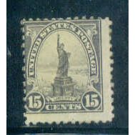 566 15c Statue of Liberty Average MMH C1545