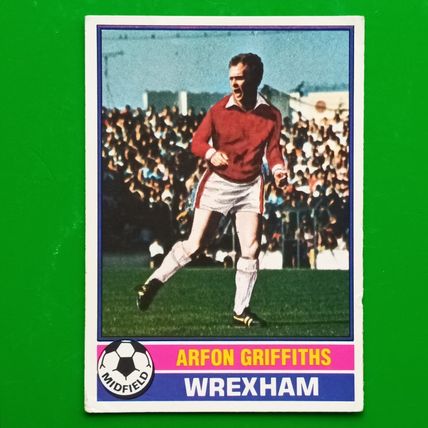 TOPPS FOOTBALL RED BACK 1977 #263 Wrexham Arfon Griffiths