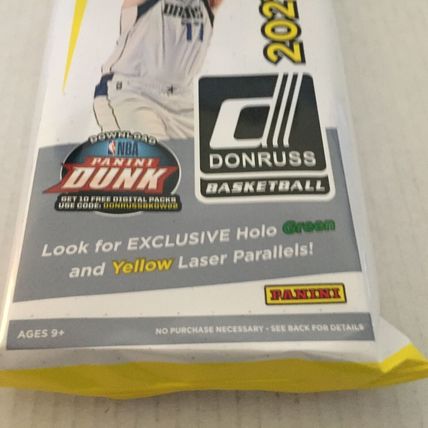 NEW 2021-22 Panini Donruss Basketball Fat Pack - 30 Cards