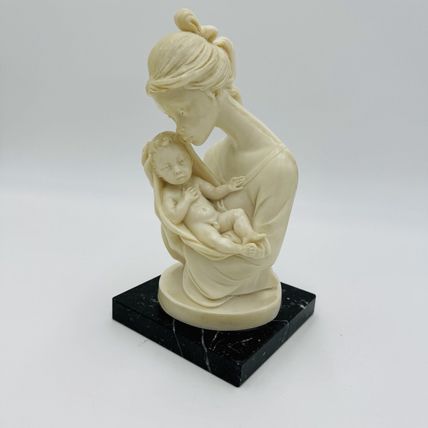 A. Santini Mother & Child Alabaster Sculpture Classic Figurine 7.5” Italy Vtg