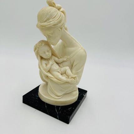 A. Santini Mother & Child Alabaster Sculpture Classic Figurine 7.5” Italy Vtg