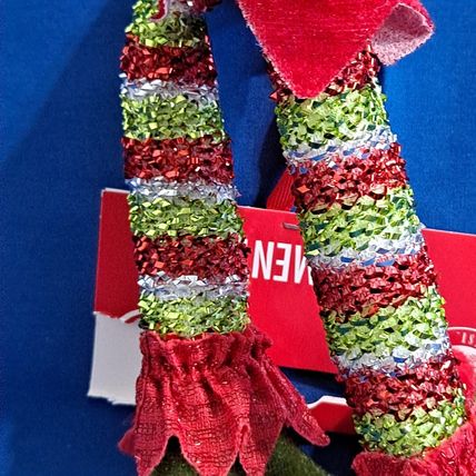 NEW Lot 4 Pair ELF LEGS 6" Christmas ORNAMENTS House Decor Feet Socks Shoes