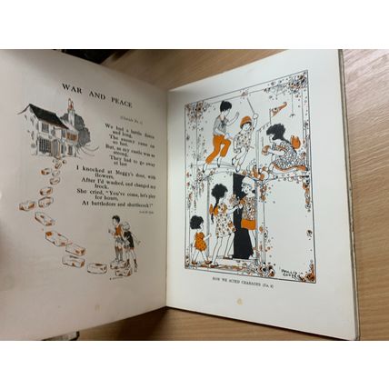 RARE* c1910s "OUR FAVOURITES" FATHER TUCK'S GOLDEN GIFT SERIES HB BOOK (P3)