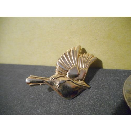 Gold Tone Bird Lapel Pin,Dove?