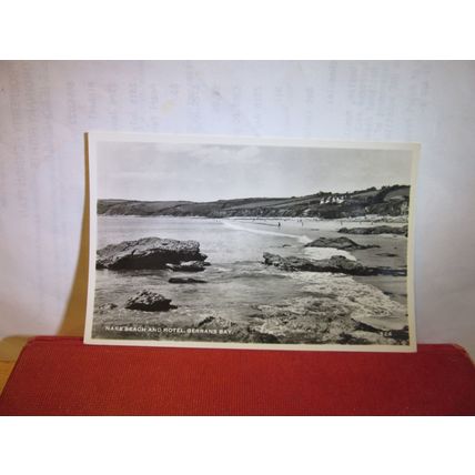 NARE BEACH & HOTEL, GERRANS BAY, CORNWALL vintage unused postcard RP by Thomas =