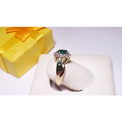 Estate .45ctw Natural Marq Emerald and Diamond channel 10Kt YellowGold Ring22081