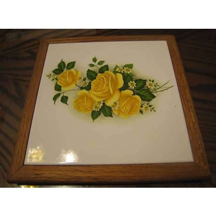 YELLOW ROSES ON WHITE LARGE HOT PLATE TRIVET, SMALL DECORATOR PLATE, SMALL VASE