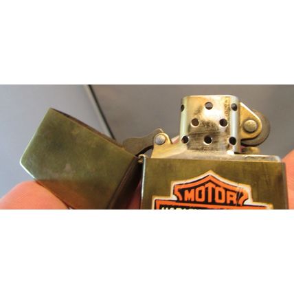 HARLEY DAVIDSON BRASS ZIPPO MOTORCYCLE LOGO LIGHTER 2001