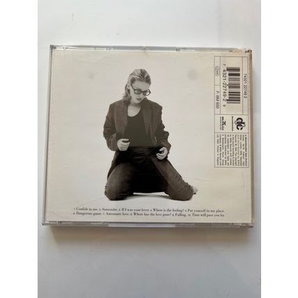 KYLIE MINOGUE - KYLIE MINOGUE (UK AUDIO CD, 1994)