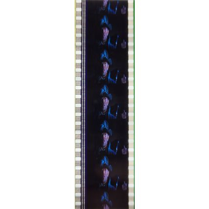 DAVID BOWIE. Pk MTP - 015o . 1 STRIP OF 5 - 35MM FILMCELLS (GUNSLINGERS REVENGE)