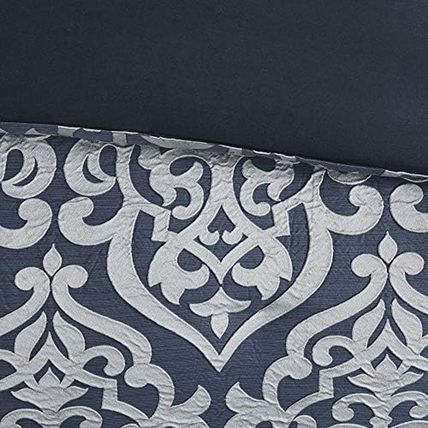 Madison Park Odette Cozy Comforter Set Jacquard Damask Medallion Design - Modern